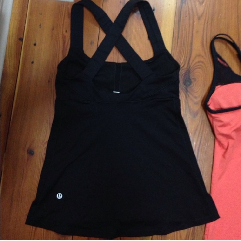 Black lululemon top